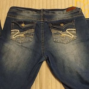 Wallflower women's jeans